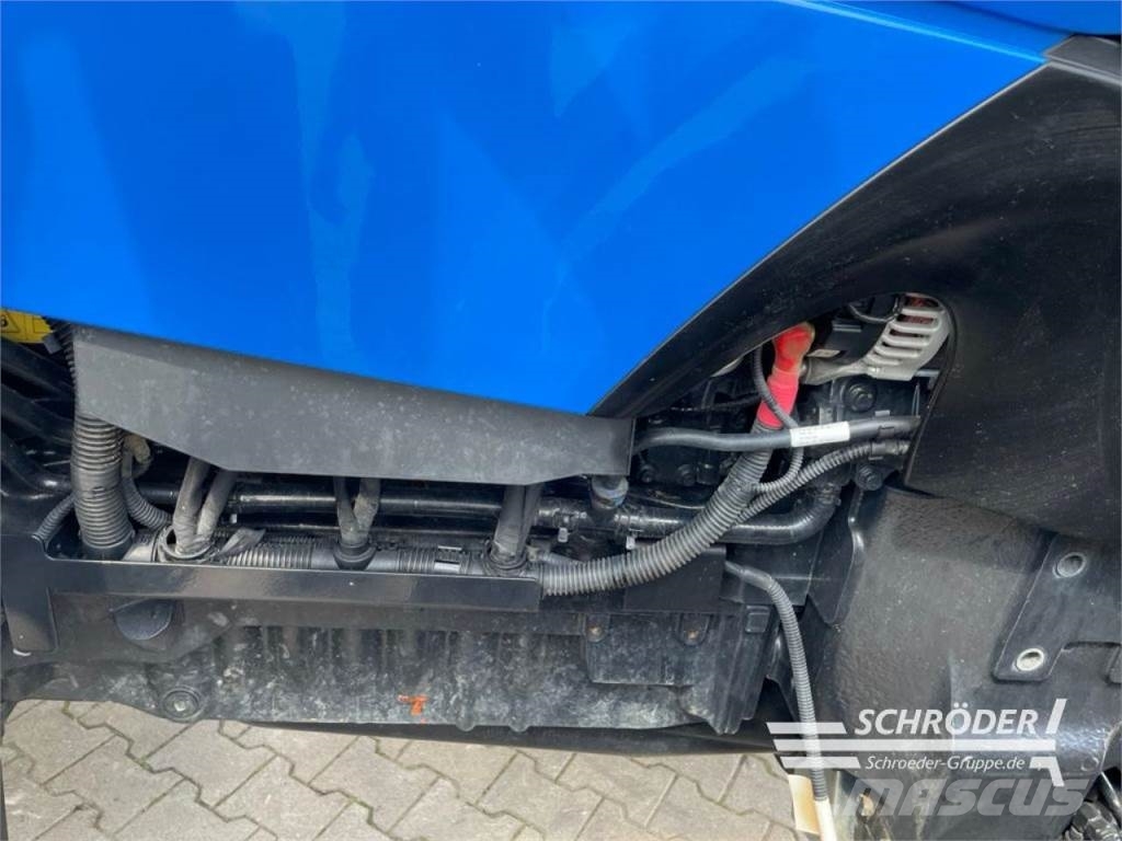 New Holland T 7.210 Tractors