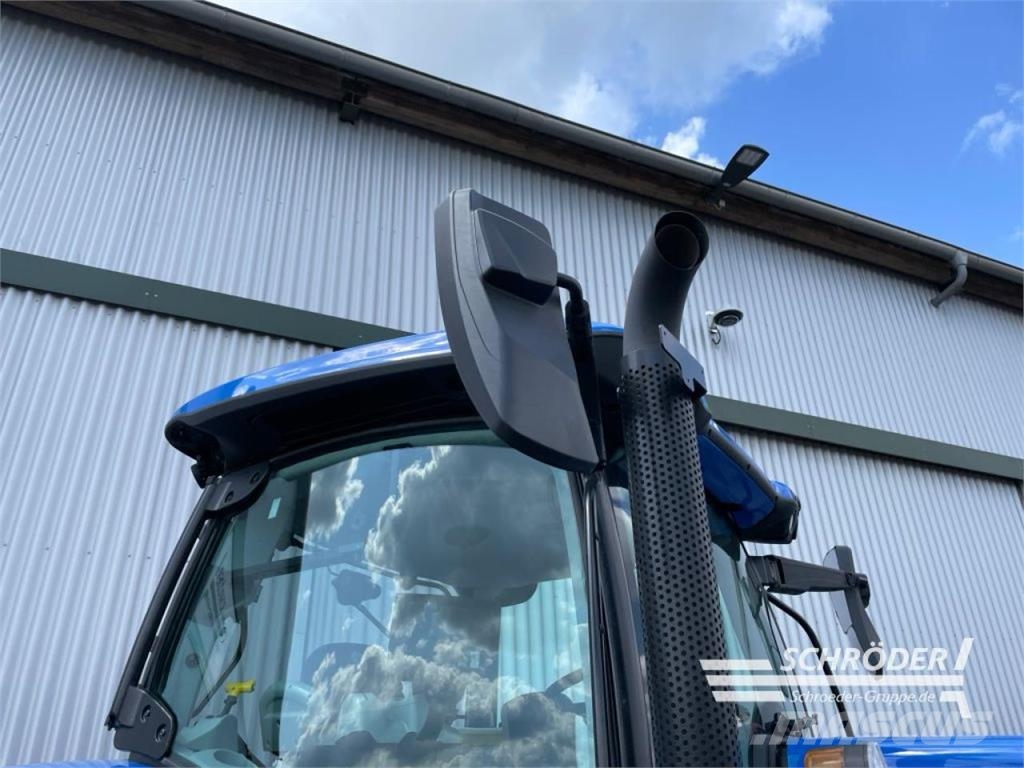 New Holland T 7.210 Tractoren