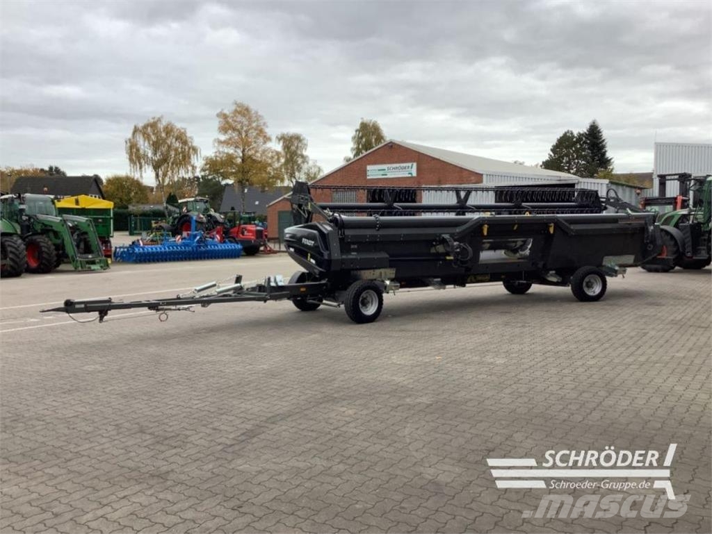 Fendt 7,70 M SF + ZIEGLER SCHNEIDWERKWAGEN 콤바인 헤드