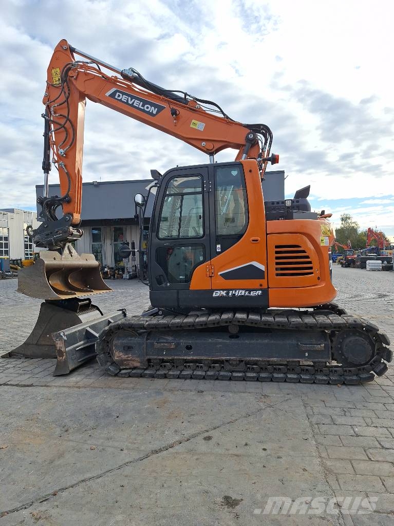 Develon Kettenbagger DX 140 LCR/V-7 Bagri goseničarji