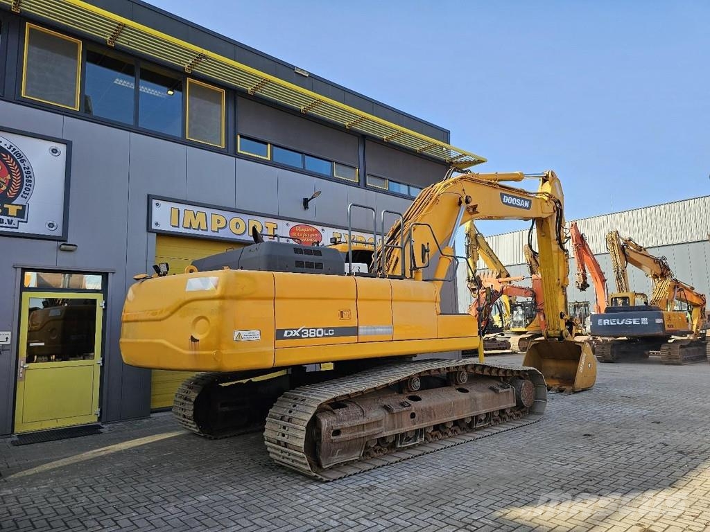 Doosan DX380LC-3 Raupenbagger
