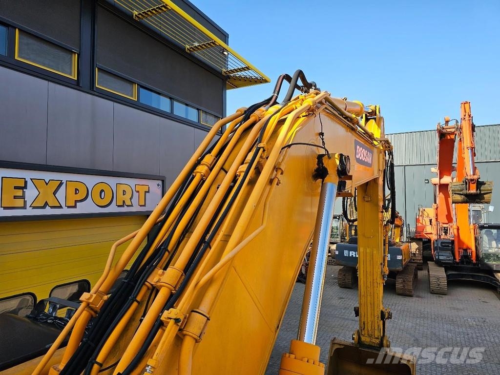Doosan DX380LC-3 Raupenbagger