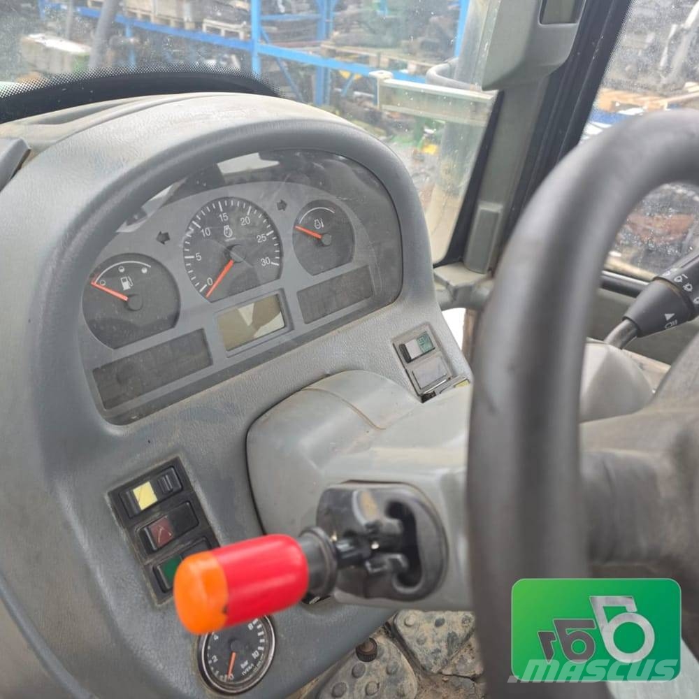 Valtra T202 VERSU Parts Alváz és felfüggesztés