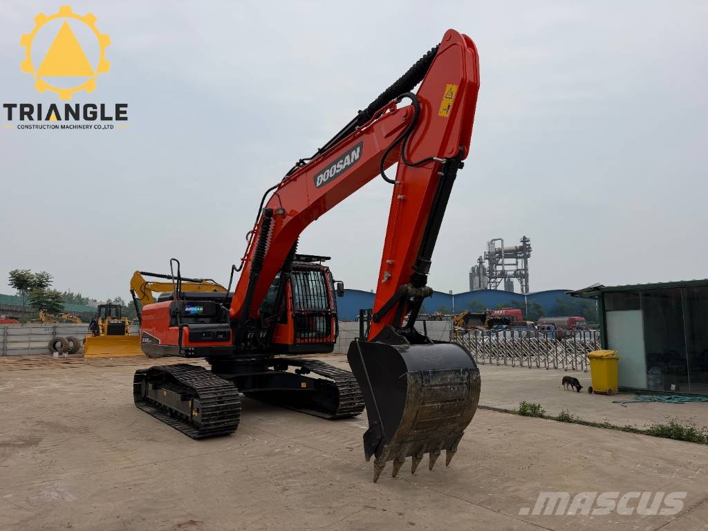 Doosan DX 225 LCA Escavatori cingolati