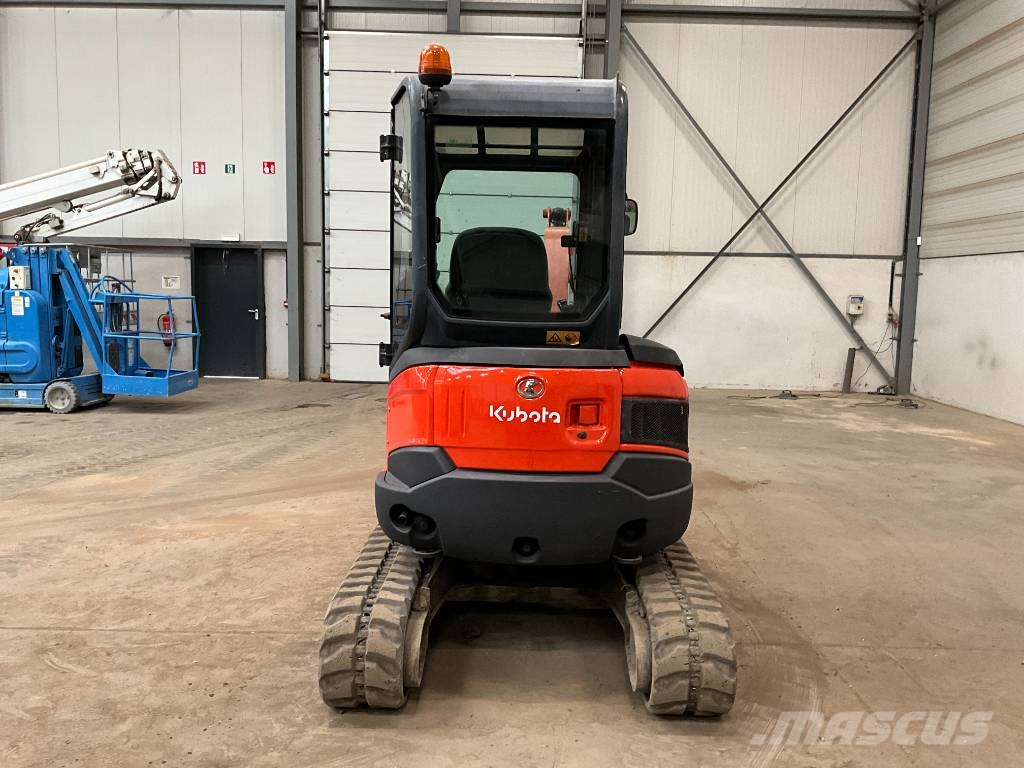 Kubota U 27-4 Міні-екскаватори < 7т