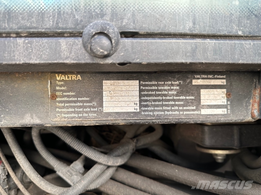 Valtra N101 Трактора