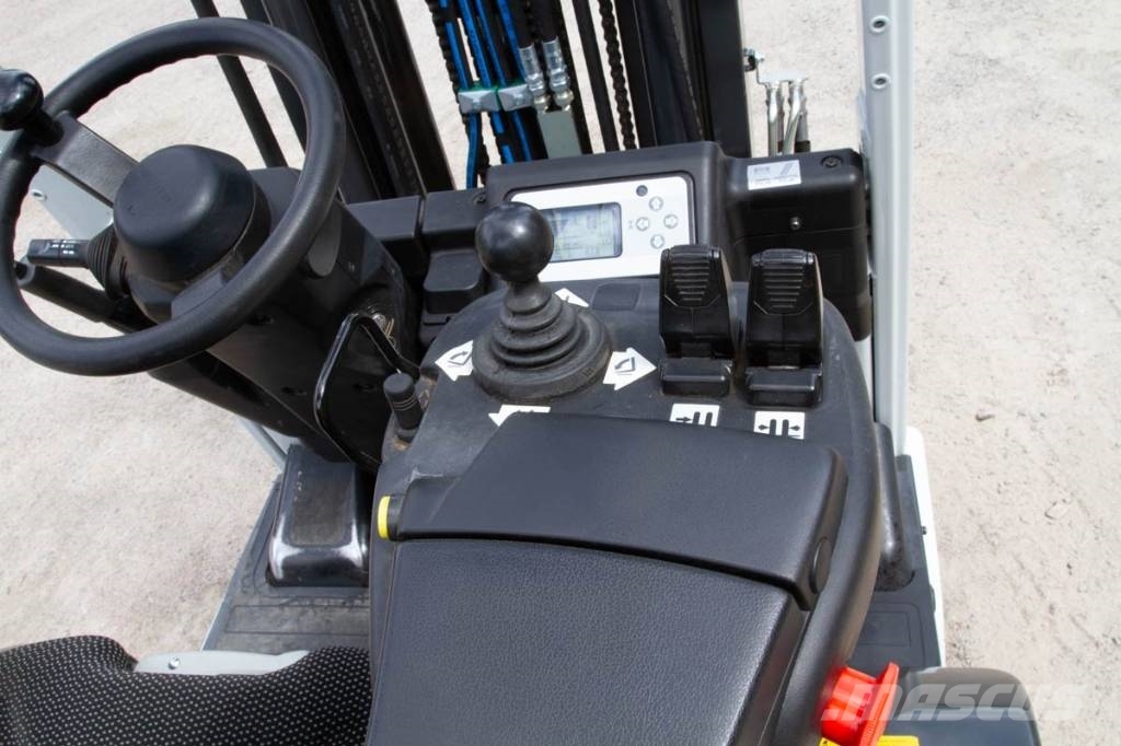 UniCarriers A1N1L18Q Electric forklifts