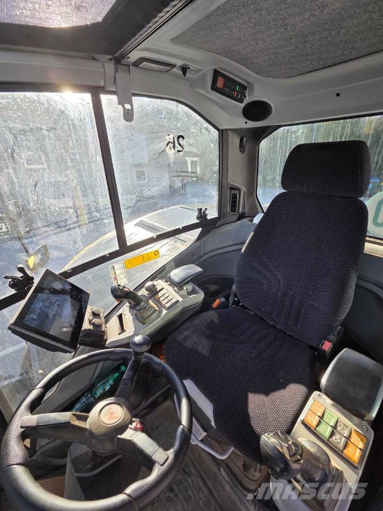 Wacker Neuson EW 100 Gumikerekes kotrók
