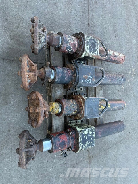 Hausherr Hydraulic supports for drilling rigs Accesorios y repuestos para equipo de perforación