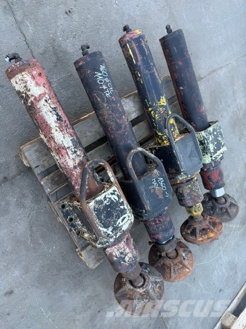 Hausherr Hydraulic supports for drilling rigs Accesorios y repuestos para equipo de perforación