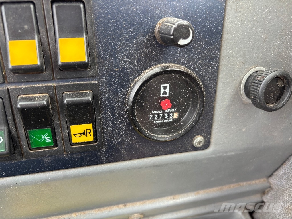 Volvo L 90 C / Kauha, Lisähyd, Rasvari, Vipuohjaus Pyöräkuormaajat