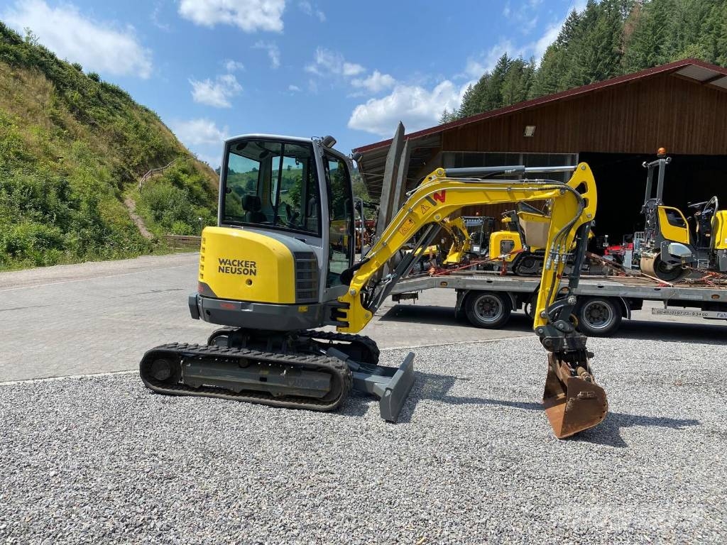 Wacker Neuson EZ 26 ミニ油圧ショベル 7t以下(ミニユンボ・ミニディガー)