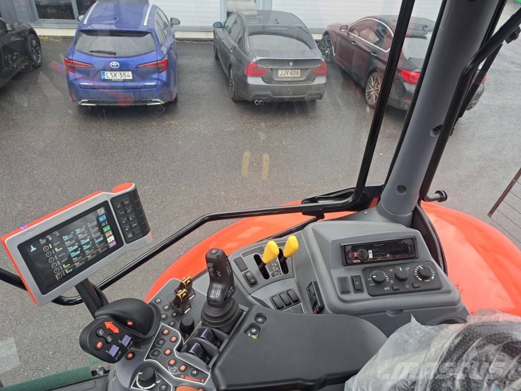 Kubota M 7173 Premium KVT Traktory