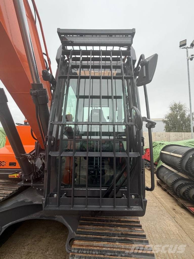 Develon DX 140 LC-7 K Excavadoras de cadenas