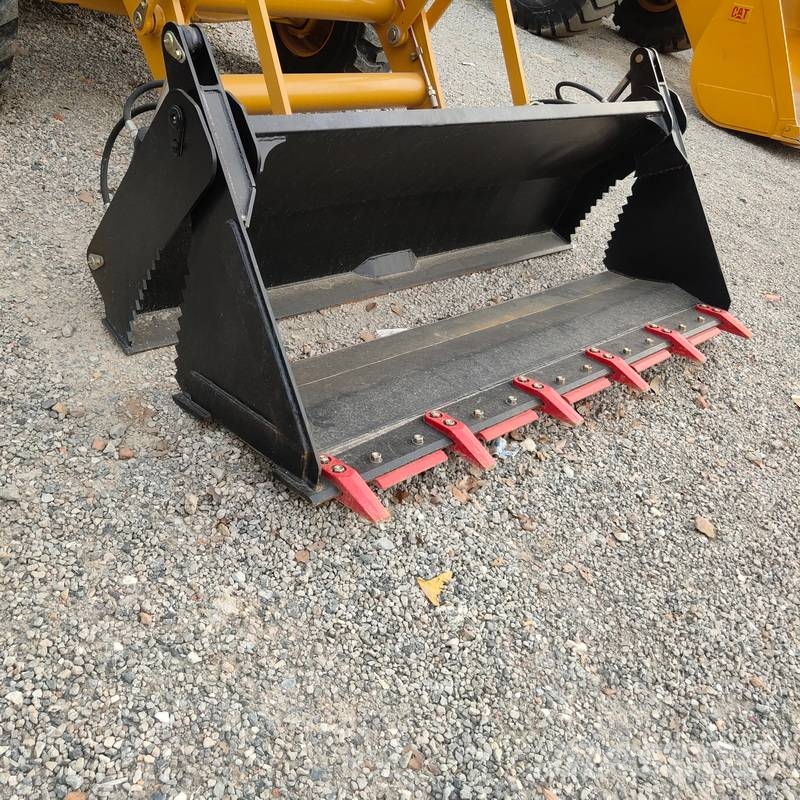 CAT 420 F IT لوادر ذات جرافات عكسية