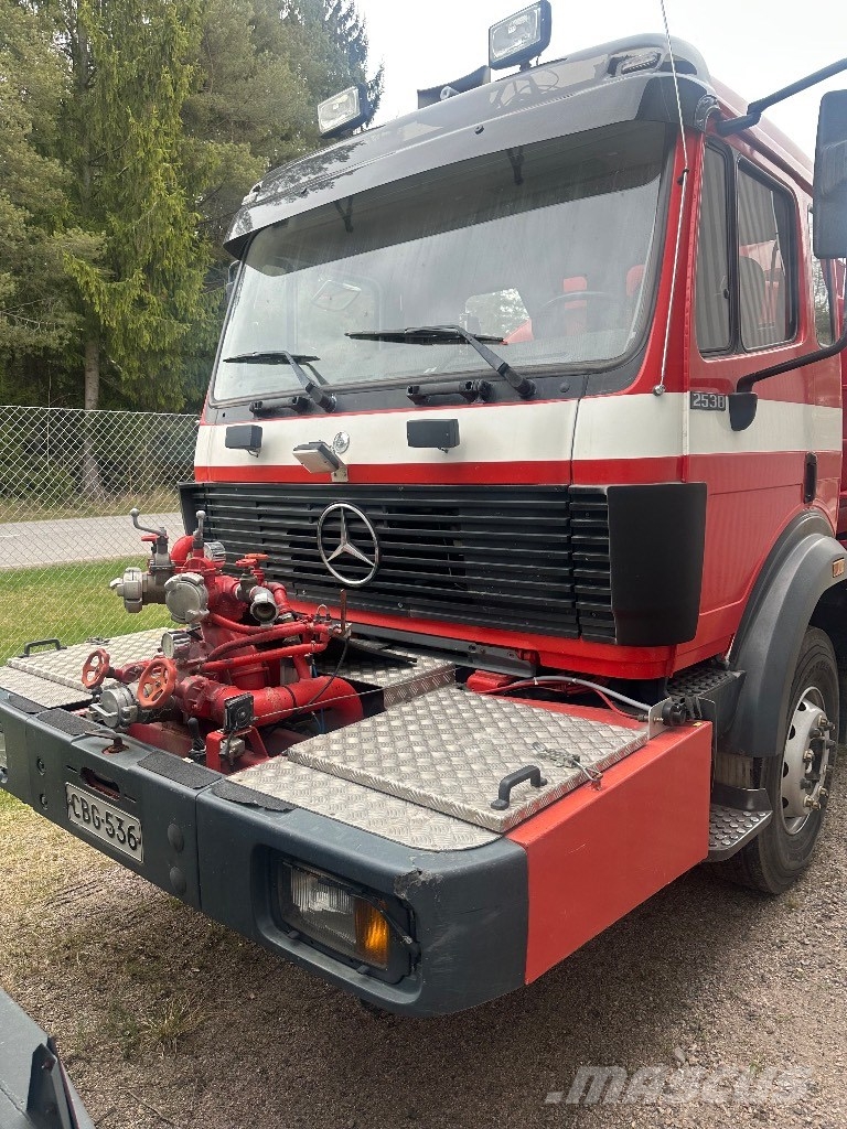 Mercedes-Benz 2538 Museoauto Lava-kuorma-autot