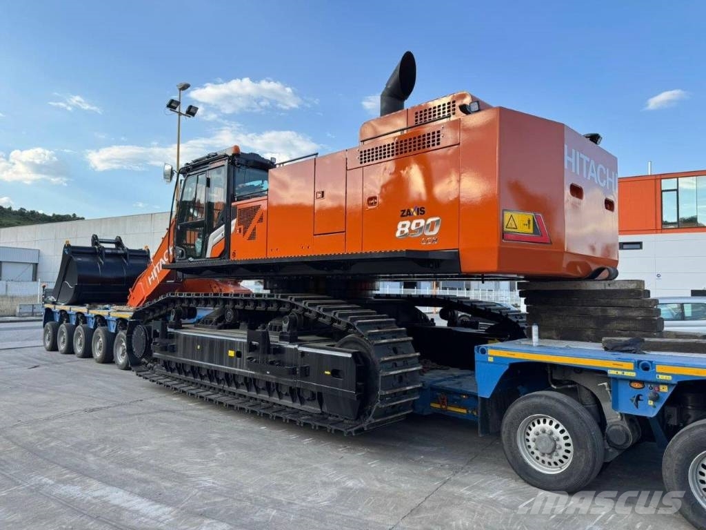 mo！ Check out this stunning ZX890LCH-6! Gaëtan Mitté sent us