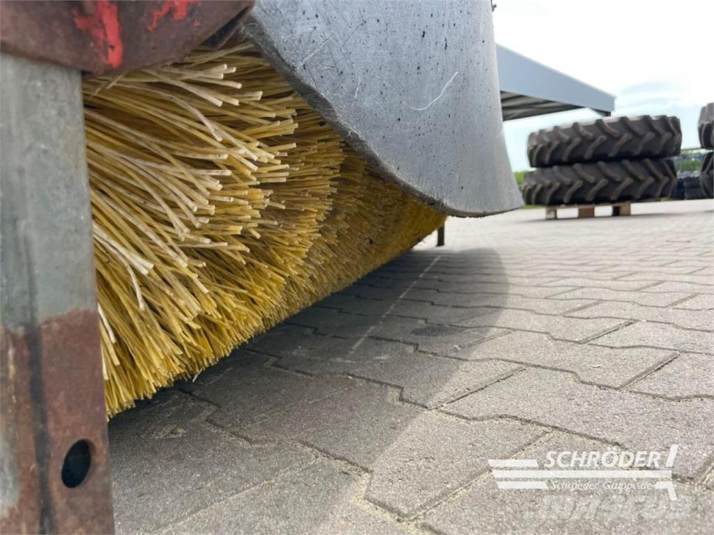 Dücker FKM 2400 Balayeuse / Autolaveuse