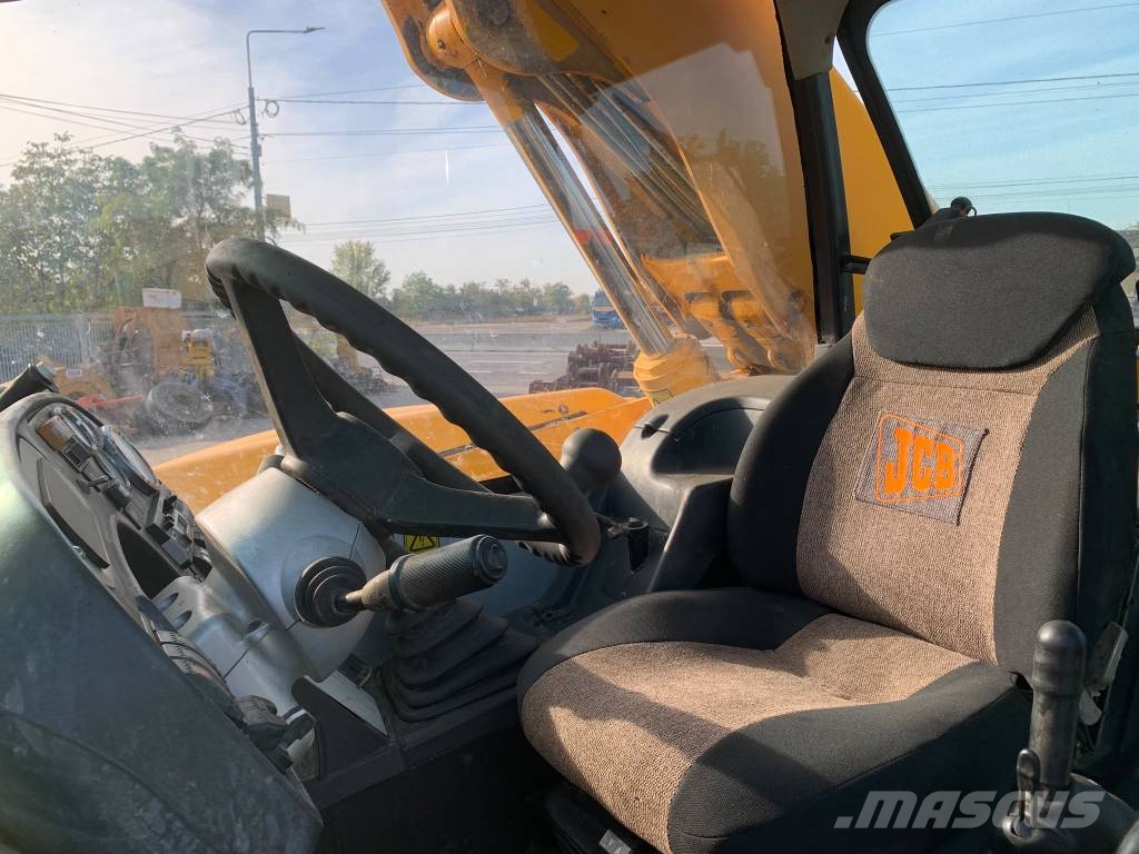 JCB 536-60 电动叉车