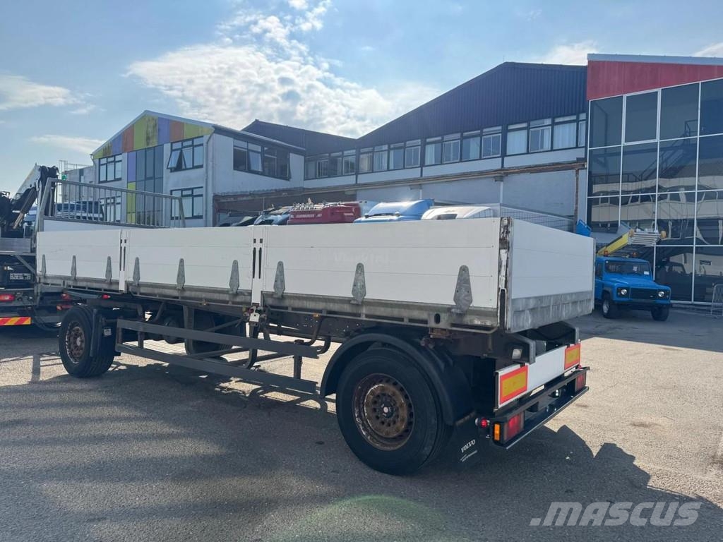 Schmitz Cargobull UOPLYST 2 AXLE - SAF - TRAILER مقطوروات مسطحة/مفصلية الجوانب