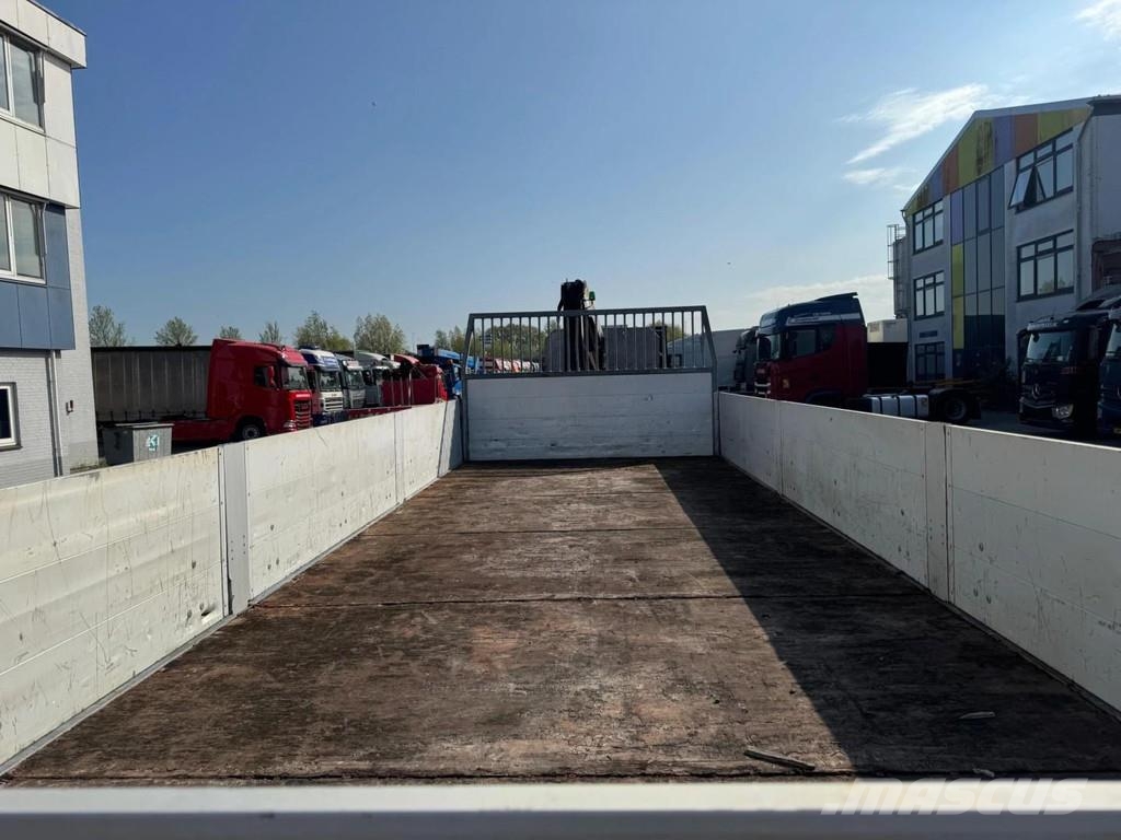 Schmitz Cargobull UOPLYST 2 AXLE - SAF - TRAILER مقطوروات مسطحة/مفصلية الجوانب