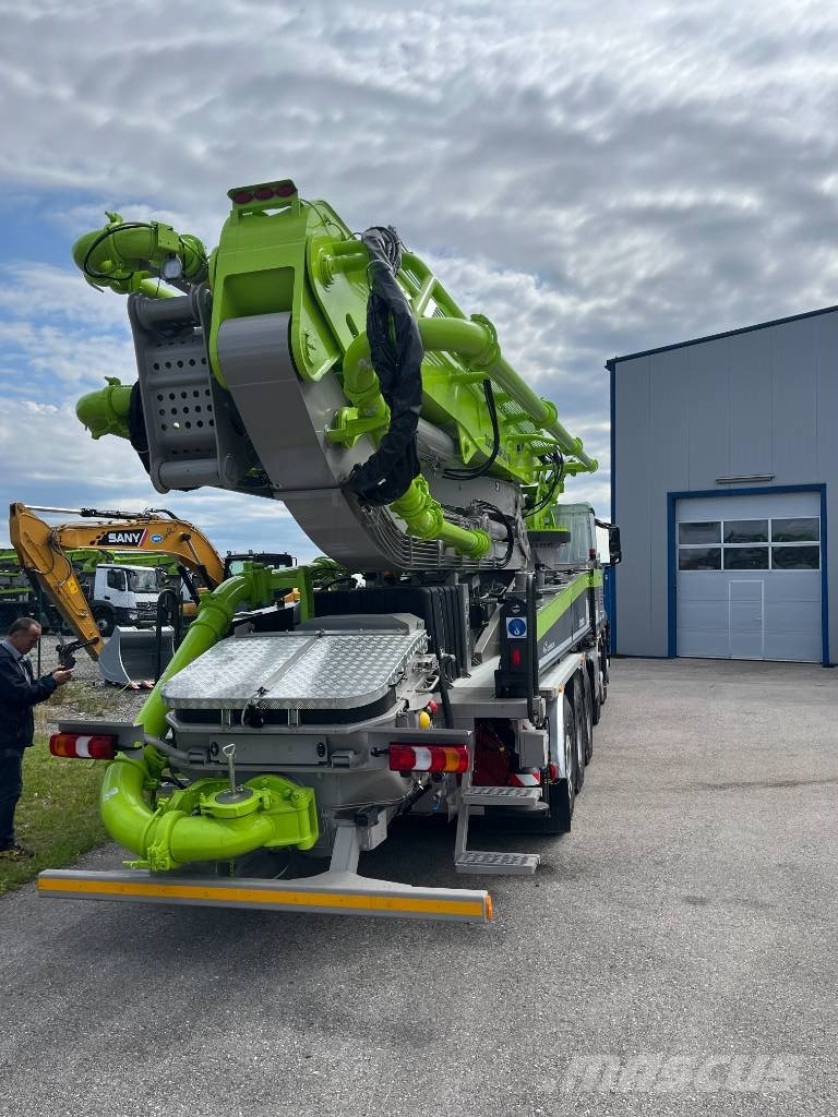 Mercedes-Benz Arocs 4151 Caminhões-bomba de concreto