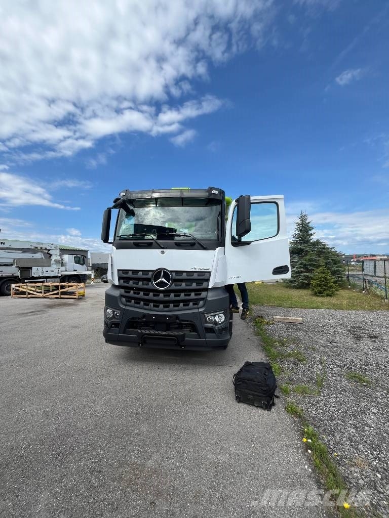 Mercedes-Benz Arocs 4151 Caminhões-bomba de concreto
