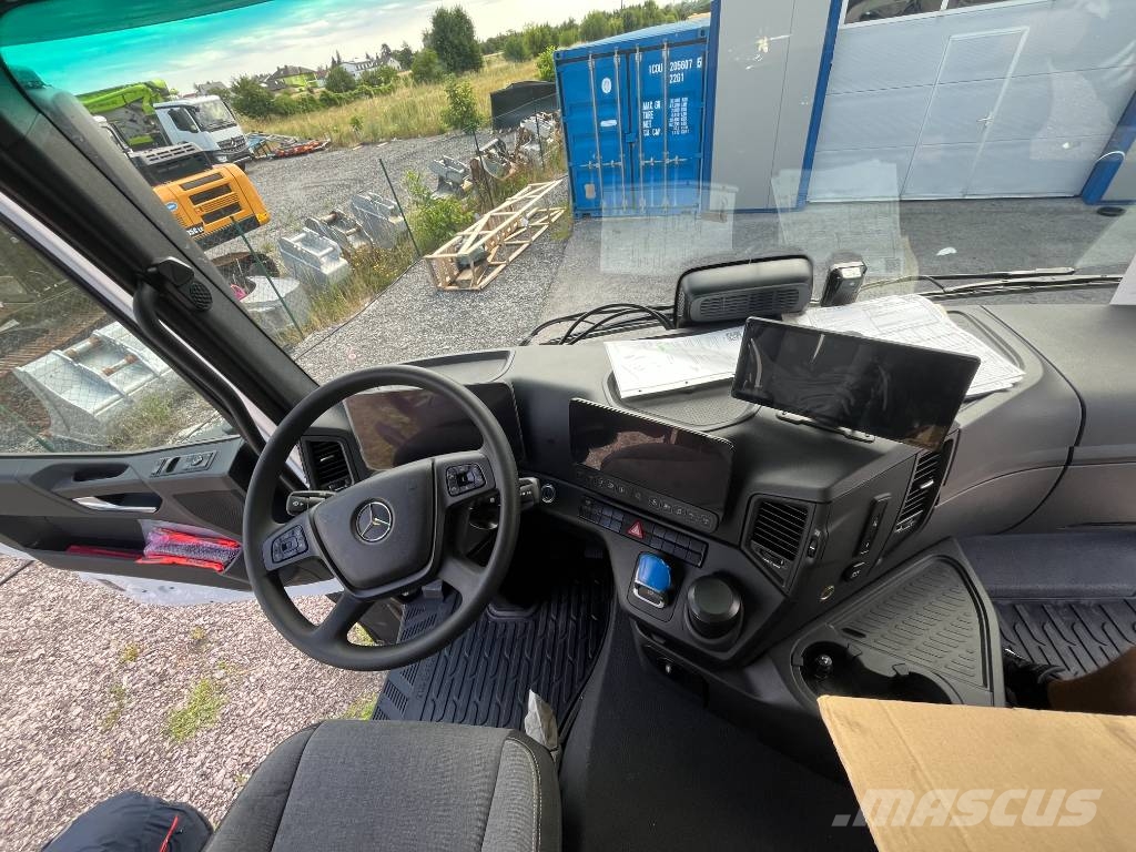 Mercedes-Benz Arocs 4151 Caminhões-bomba de concreto
