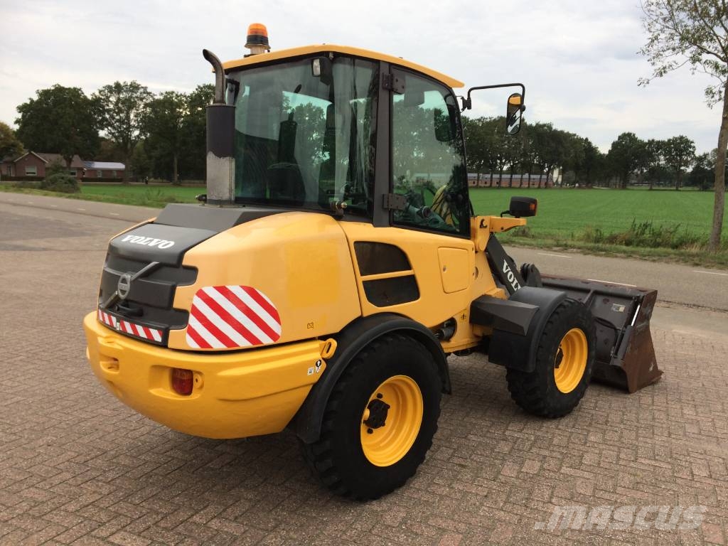 Volvo L 25 F Wielladers