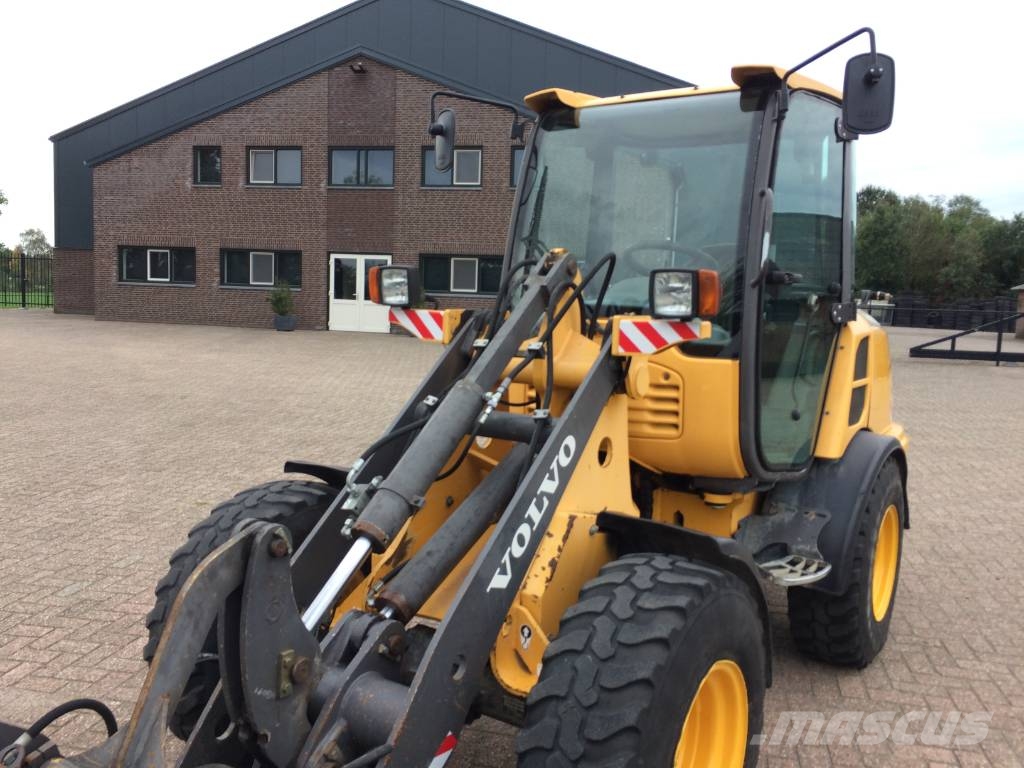 Volvo L 25 F Wielladers