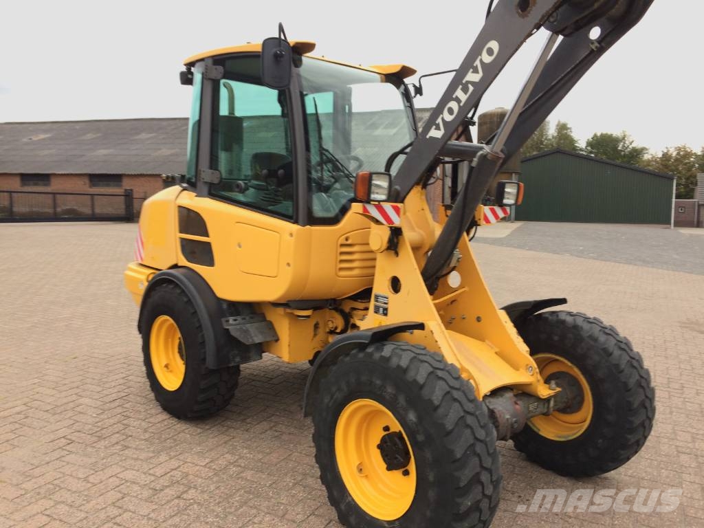 Volvo L 25 F Wielladers