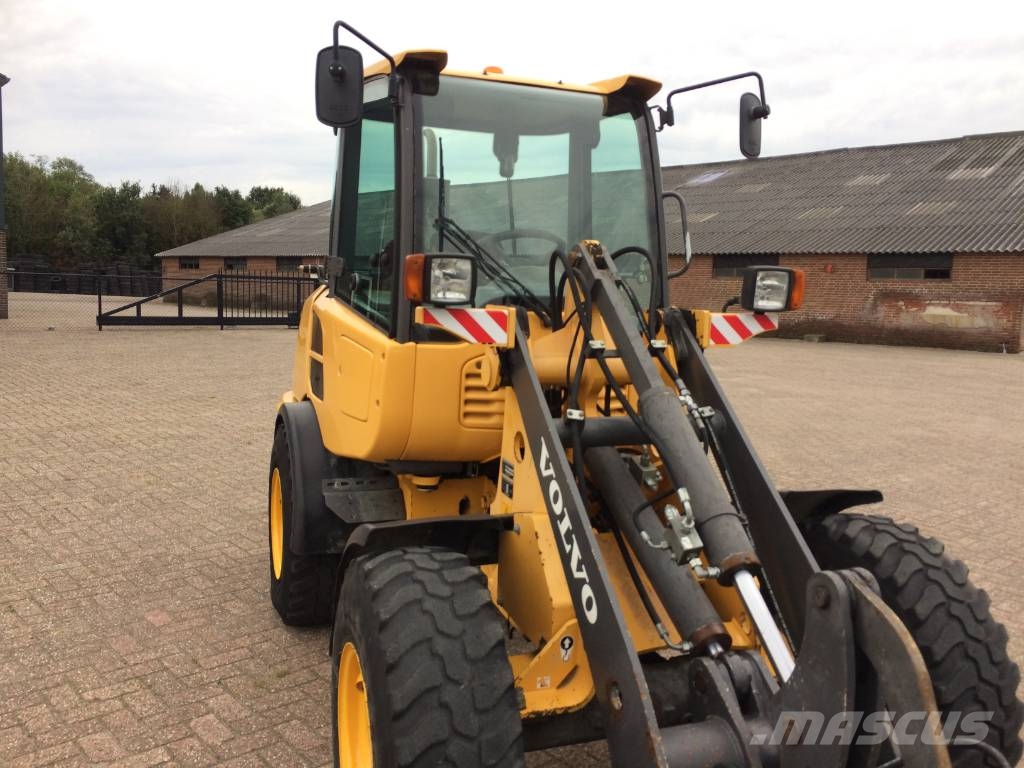 Volvo L 25 F Wielladers