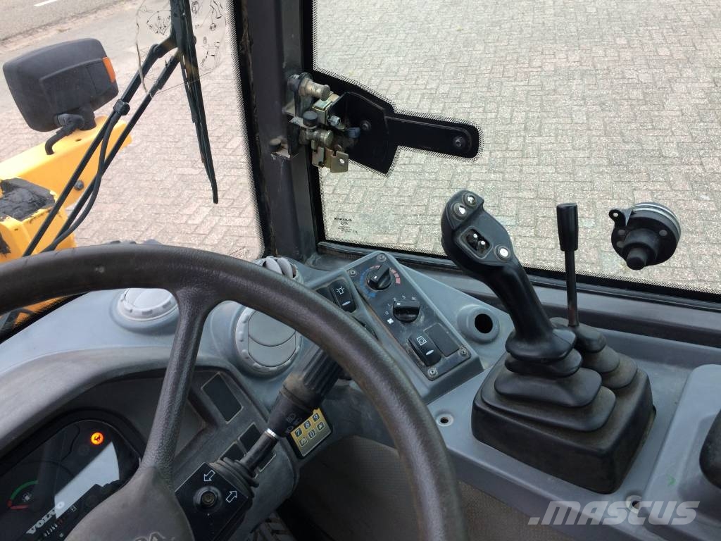 Volvo L 25 F Wielladers