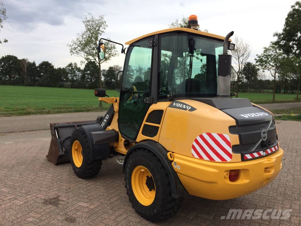 Volvo L 25 F Wielladers