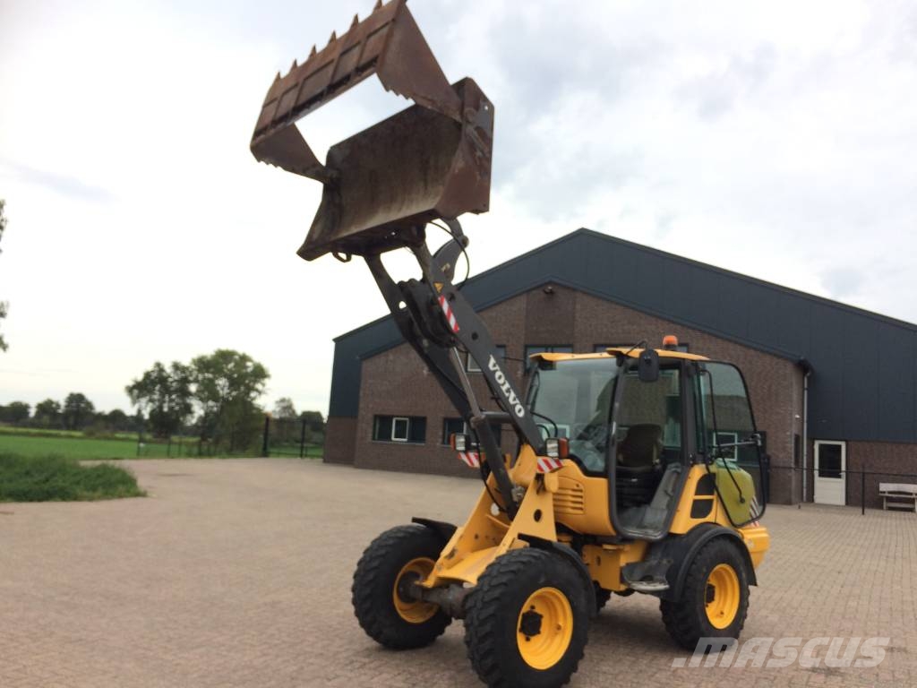 Volvo L 25 F Wielladers