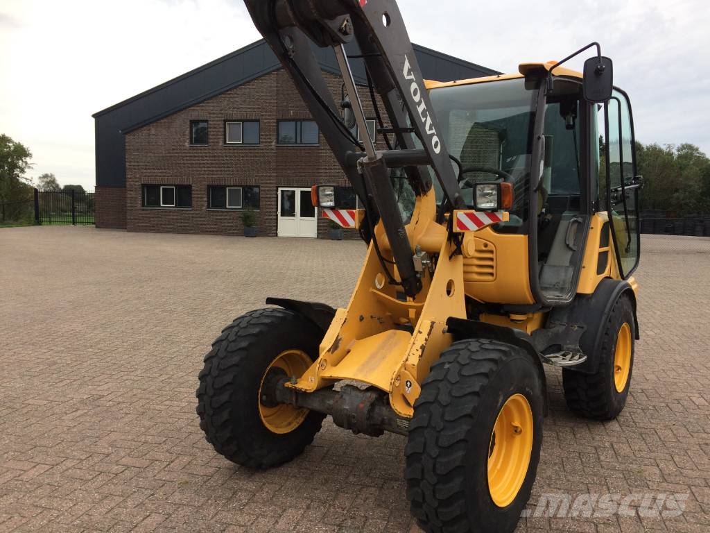 Volvo L 25 F Wielladers