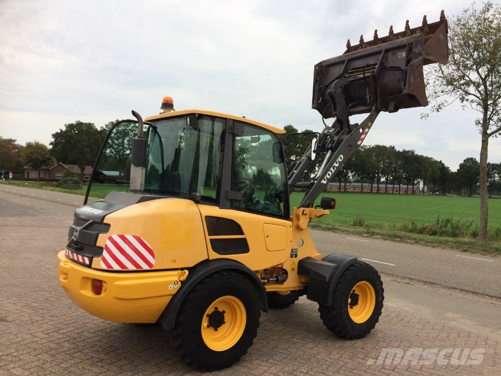 Volvo L 25 F Wielladers