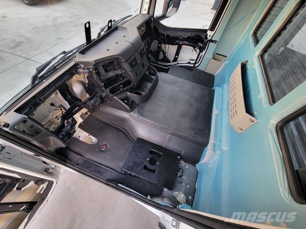 Iveco STRALIS S-WAY T-WAY X-WAY EURO 6 2019 -> Kabiny a interiér