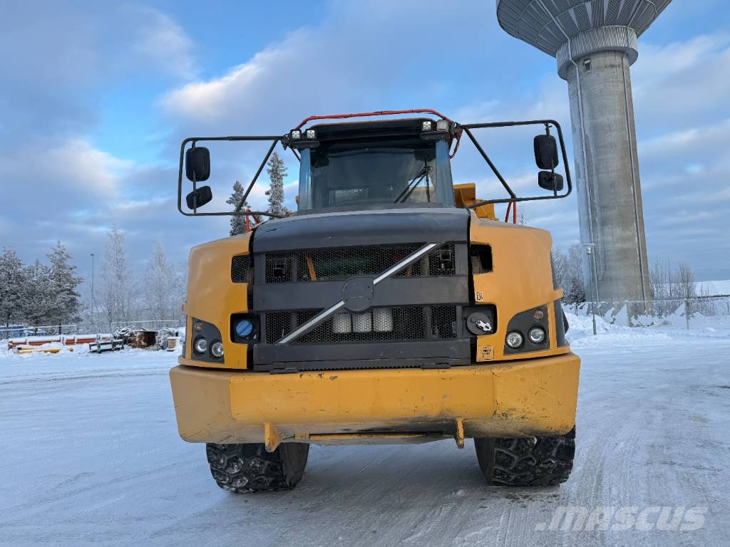 Volvo A 40 GFS + ALAPERÄLAUTA + LAVALÄMPÖPUTKI + KOROKKE ساحبات مفصلية
