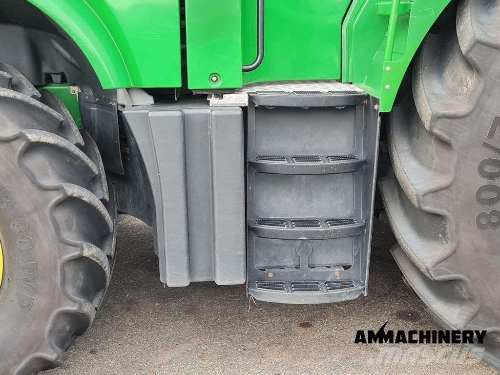 John Deere 8400 with Kemper 460 Plus Zelfrijdende veldhakselaars
