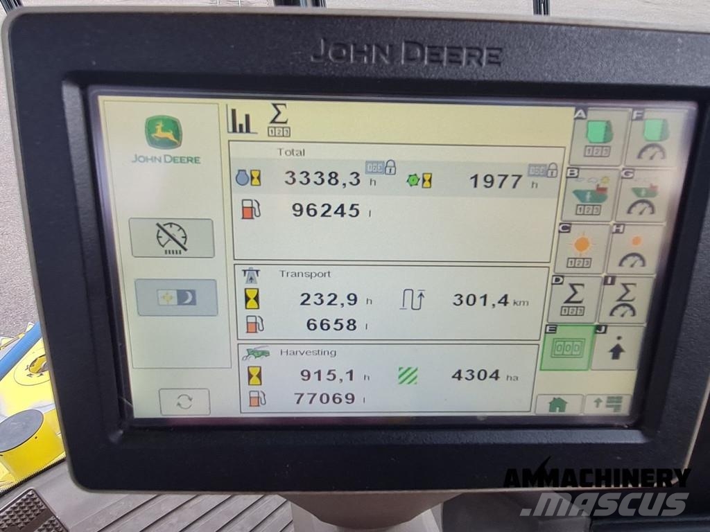 John Deere 8400 with Kemper 460 Plus Zelfrijdende veldhakselaars