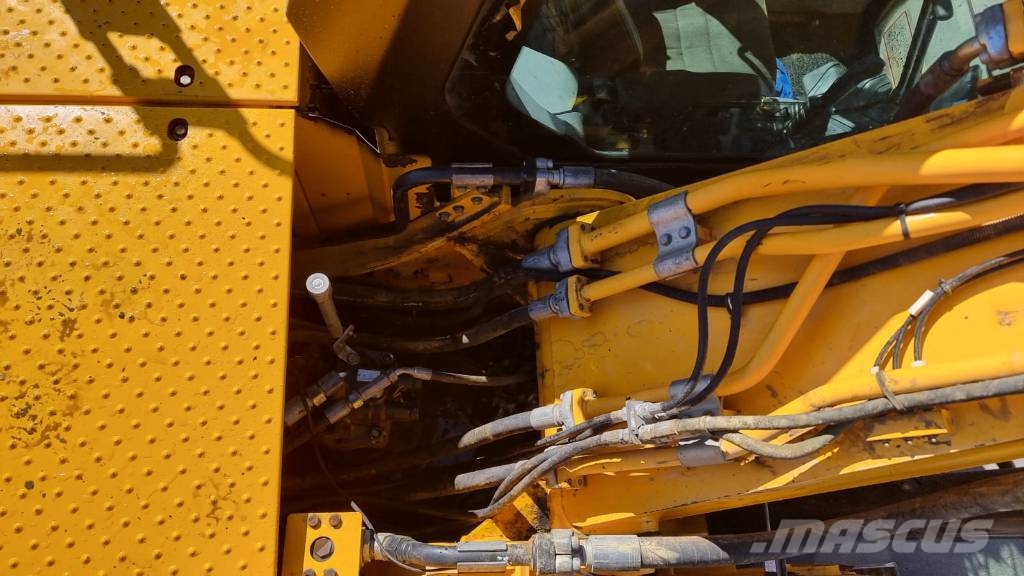 JCB 220X LC Lánctalpas kotrók
