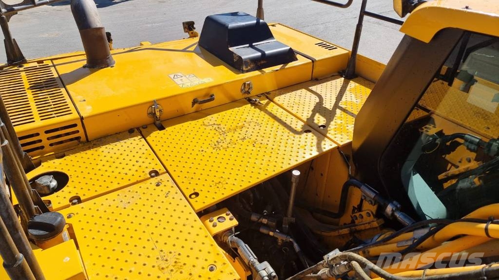 JCB 220X LC Lánctalpas kotrók