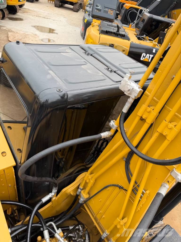 CAT 323D2L the largest‑scale supplier Εκσκαφείς με ερπύστριες