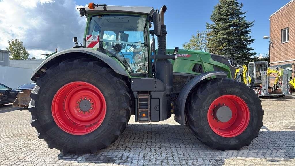 Fendt 933 Vario Gen6 Tractors