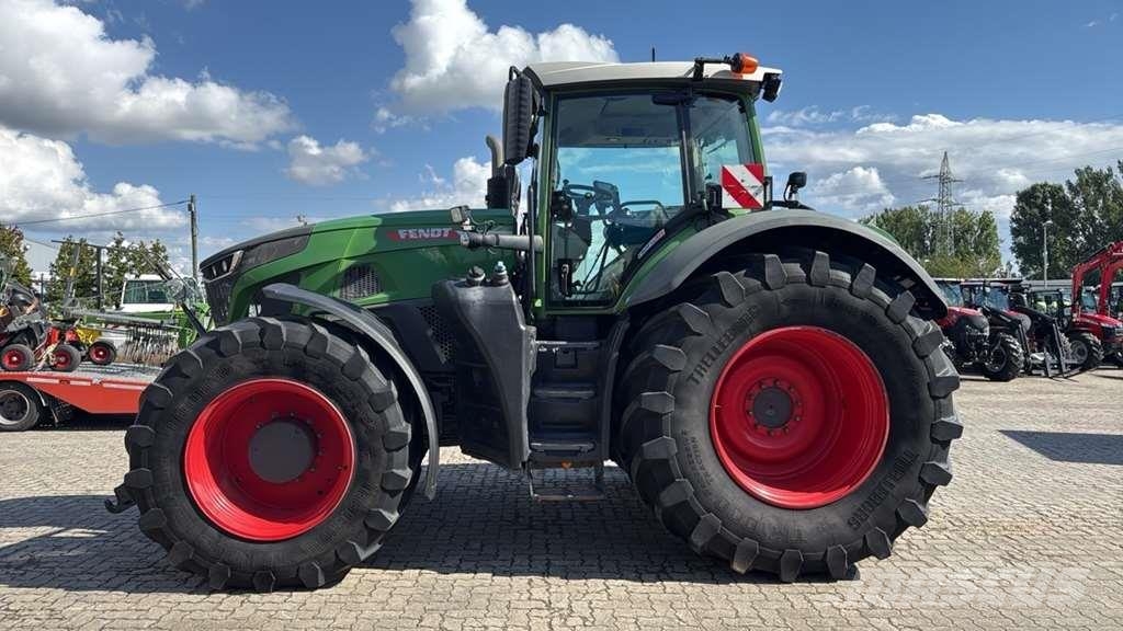 Fendt 933 Vario Gen6 Tractors