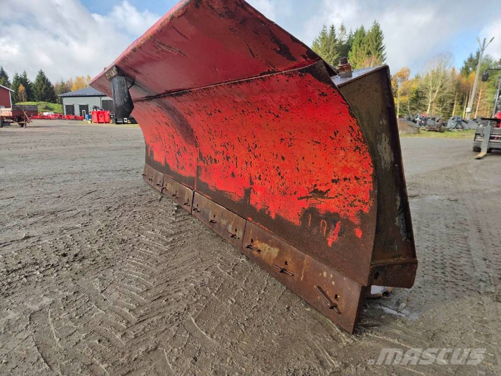 Vreten K 3200 U Snow blades and plows
