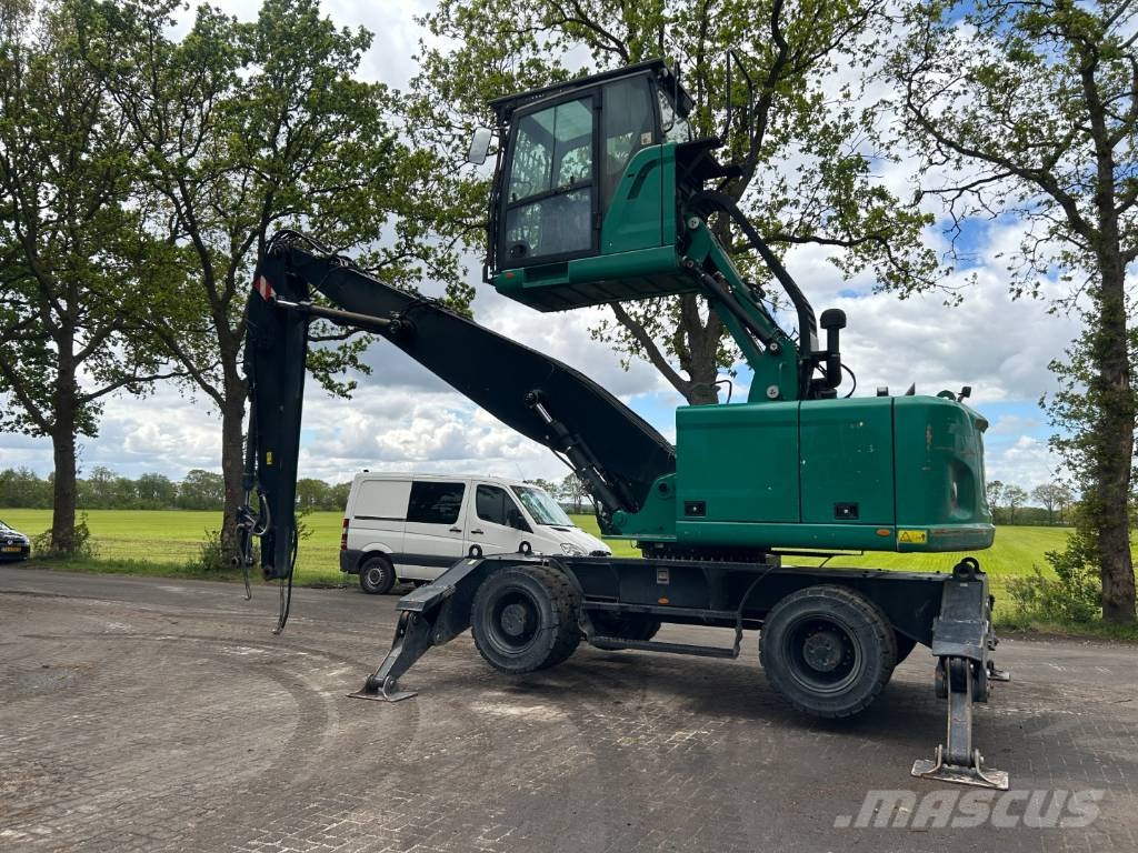 CAT MH 3024 廢棄物/工業用操作車