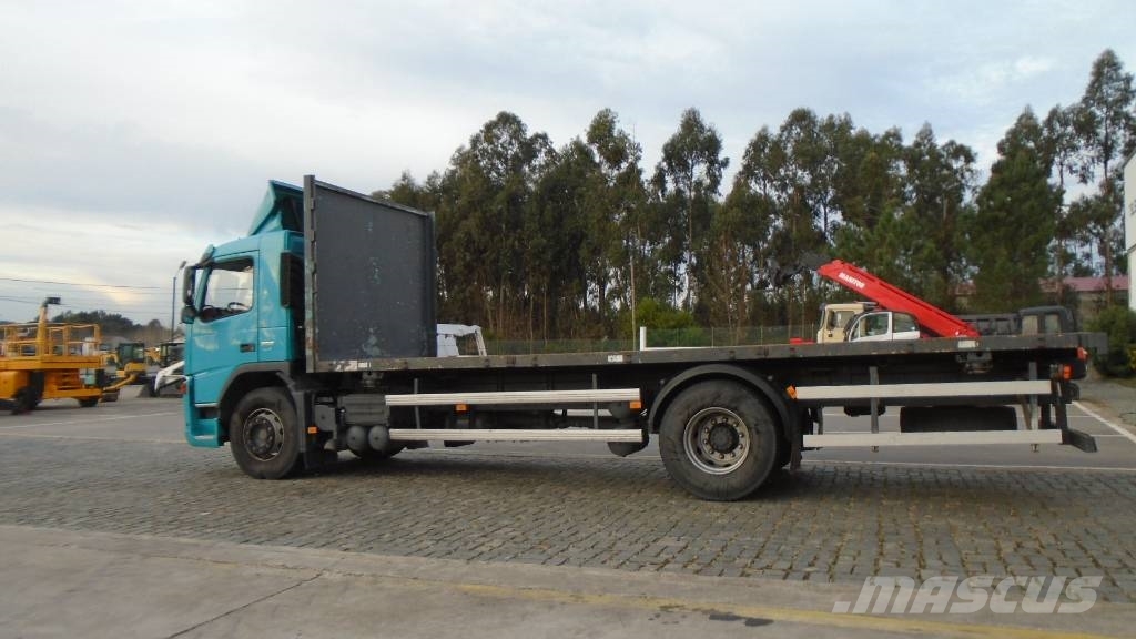 Volvo FM 9 300 Camiones de cama baja