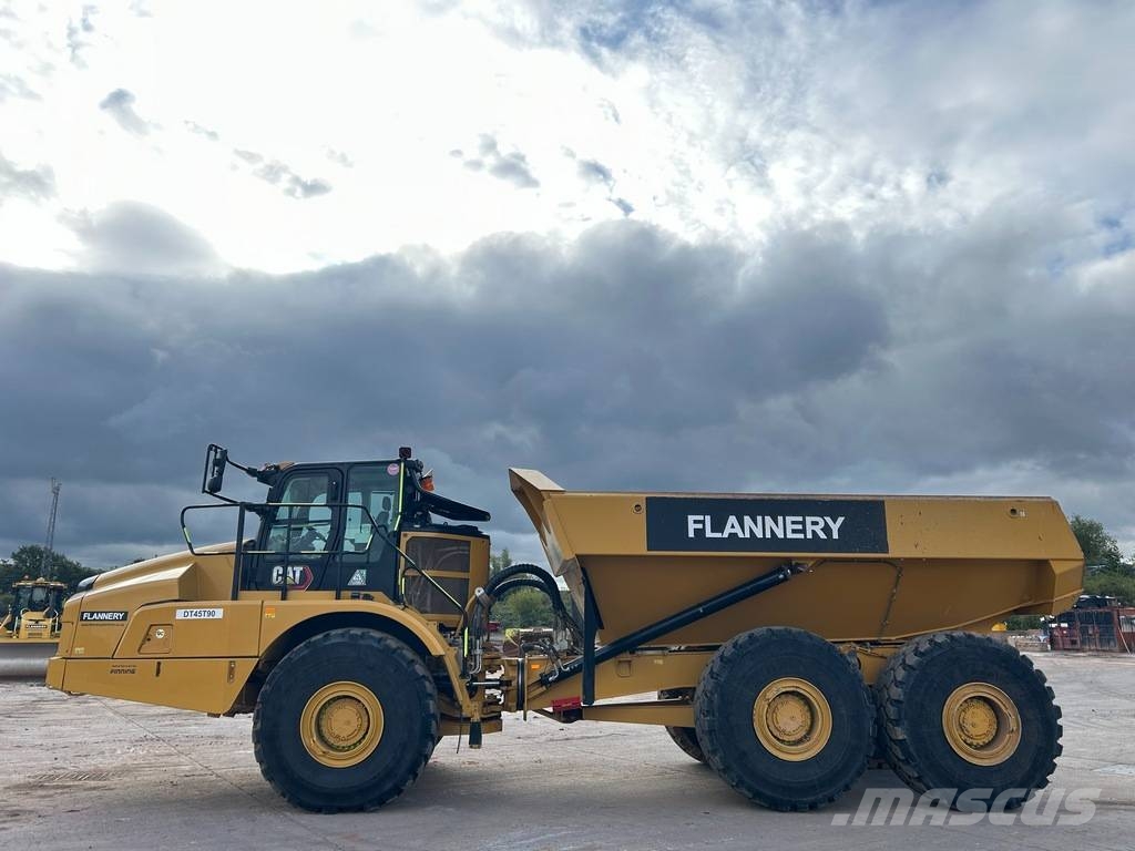 CAT 745 Dumpers articolati